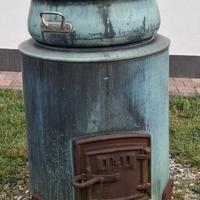 Caldaia antica in rame