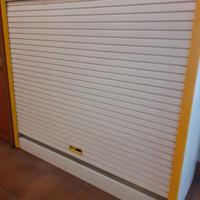 Scarpiera o ripostiglio a saracinesca