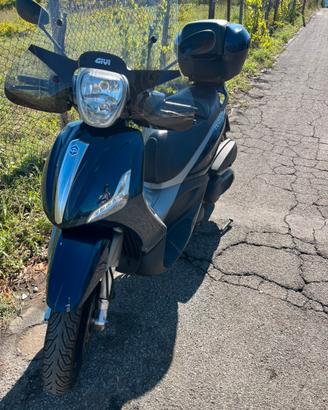 Beverly 350 sport touring