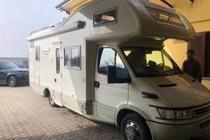 Camper mansardato Arca Glt 720