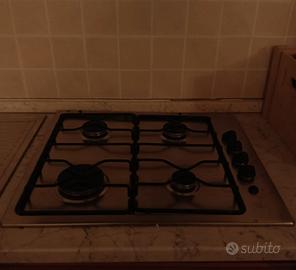 piano cottura quatro fuochi