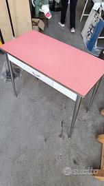 Tavolo vintage in formica rossa anni  50/60