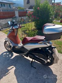 Scooter tenuto molto bene 