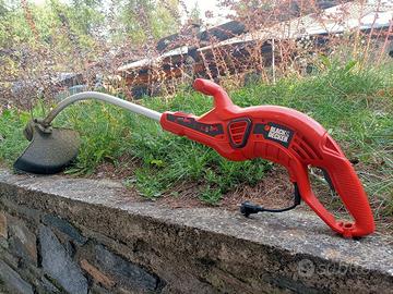 Tagliabordi elettrico a filo Black & Decker
