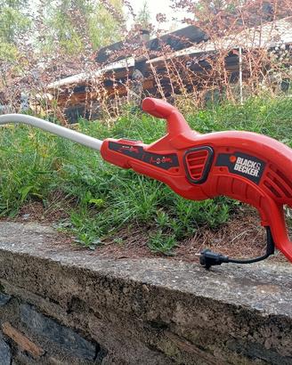 Tagliabordi elettrico a filo Black & Decker
