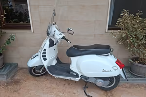 Vespa Piaggio 300 Gts Super