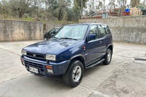 Nissan Terrano II 2.7 td,gancio traino, 4x4,3 port