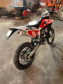 HUSQVARNA 250 2 t 2010 TARGATA