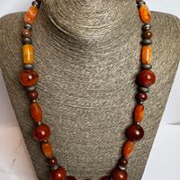 Collana Etnica Artigianale in Corniola e Agata