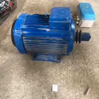 Motore elettrico trifase