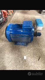 Motore elettrico trifase