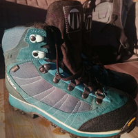 Scarpa donna trekking Tecnica