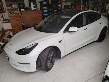 Tesla Model 3 Long. Dual Integrale