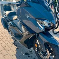 TMAX 560 Tech Max 4500km