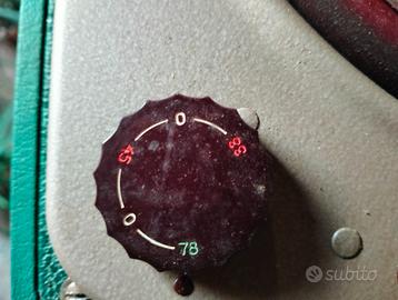 Giradischi a valigetta