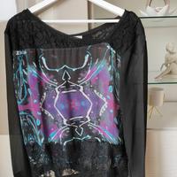 blusa con pizzo € 15