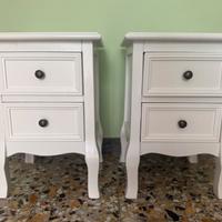 2 comodini bianchi