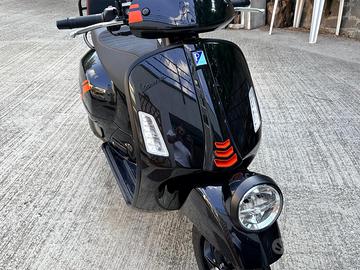 Piaggio vespa  gtv  300 HPE  ABS pari al nuovo