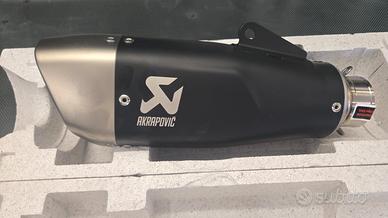 TERMINALE AKRAPOVIC TRIUMPH DAYTONA 660
