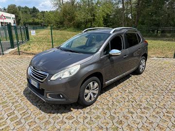 Peugeot 2008 1.2 VTi 82CV Cerchi*Navi*Pelle*Sensor
