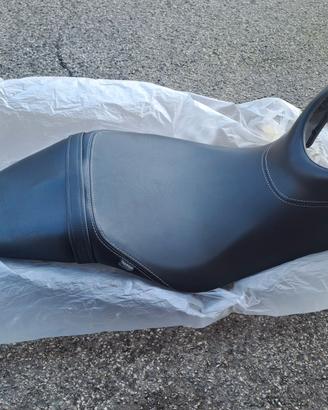 Sella low-seat pelle originale triumph speed tripl