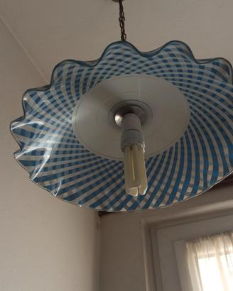 Lampadario in vetro ondulato effetto fazzoletto