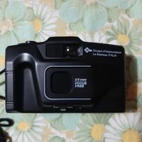 Macchina fotografica Analogica 35 mm La Basilese