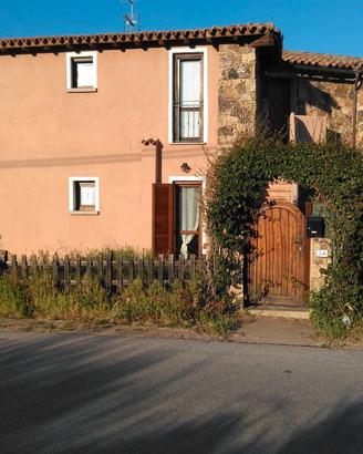 TRILOCALE CON AMPIO GIARDINO ZONA PITTULONGU