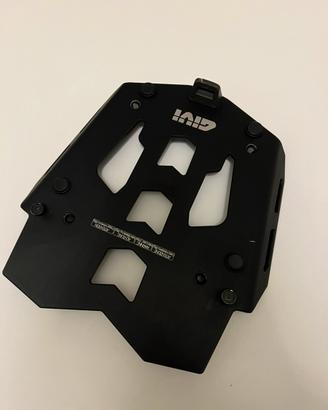 Piastra bauletto GIVI sistema monokey per KTM