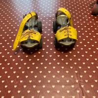 Pattini a rotelle vintage gialli