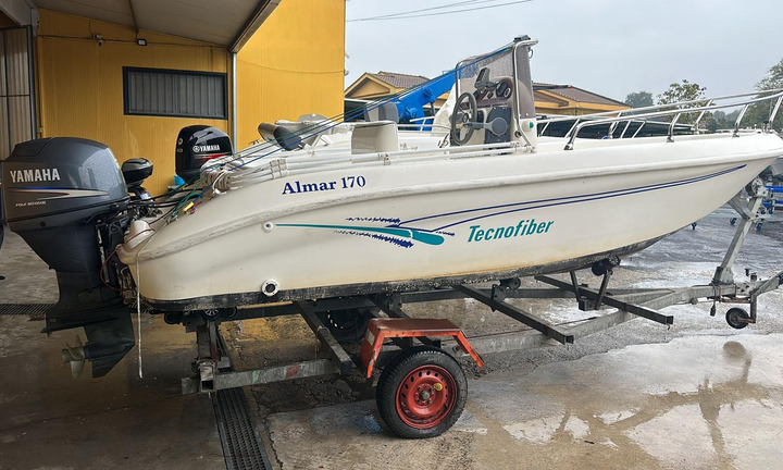 Barca open TECNOFIBER ALMAR 170 , mt 5 .30