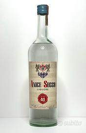 Bottiglia vintage di Anice Secco Saba