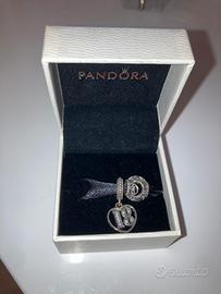 Charm pandora