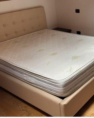 Letto matrimoniale