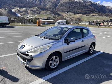 Peugeot 207 88000 km passaggio incluso