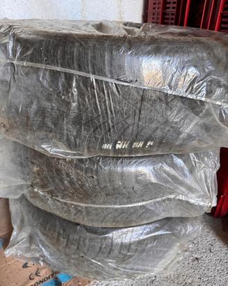 pneumatici invernali 225/45 R18