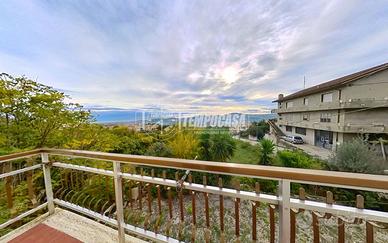 APPARTAMENTO PIANO TERRA CON GARAGE E SOFFITTA ABI