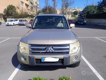 Mitsubishi Pajero V80