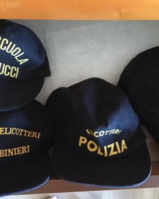Berretti militari con visiera