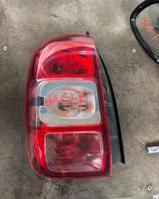 Fanale Faro Posteriore Sinistro Dacia Sandero Prim