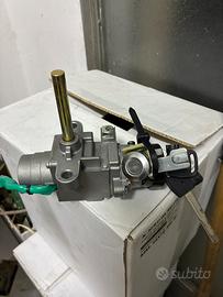 Blocca sterzo x kimco people 150