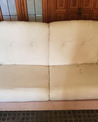 Divano letto sfoderato