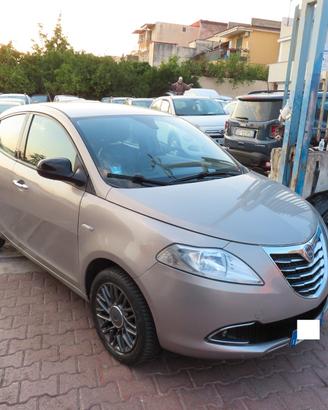 Lancia Ypsilon 1.2 69 CV 5 porte Platinum