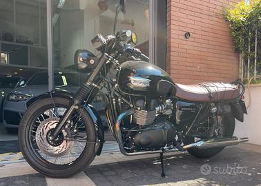 Triumph Bonneville T100 Black