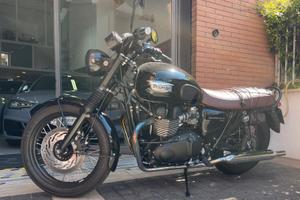 Triumph Bonneville T100 Black