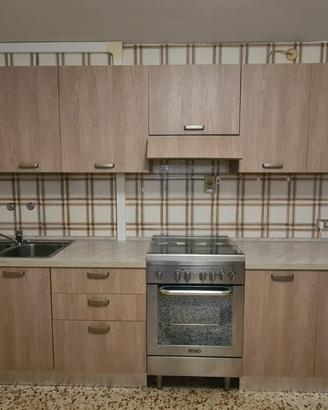CUCINA LINEARE COME NUOVA