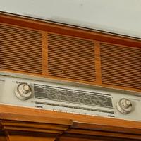 Radio vintage saba
