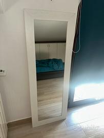 Specchio Verticale Con bordo in legno bianco