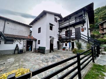 CASA SEMINDIPENDENTE A CONDOVE
