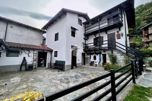 CASA SEMINDIPENDENTE A CONDOVE